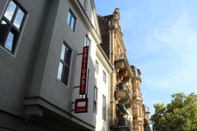 Nach einer umfassenden Sanierung wurde die rund 100 Jahre alte Caligari FilmBühne am 2. April 2026 wiedereröffnet. Bildnachweis: BdV-Landesverband Hessen