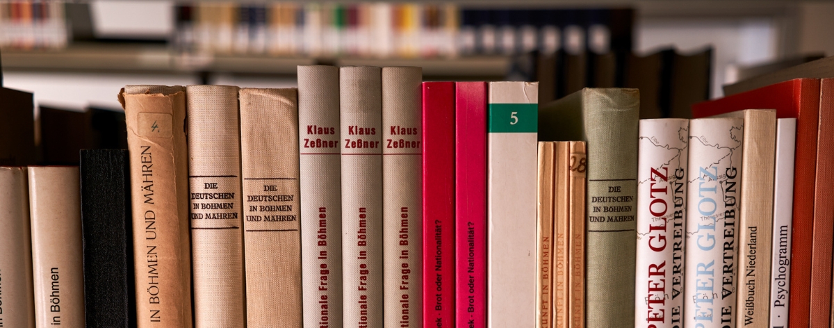 Eine Reihe Bücher